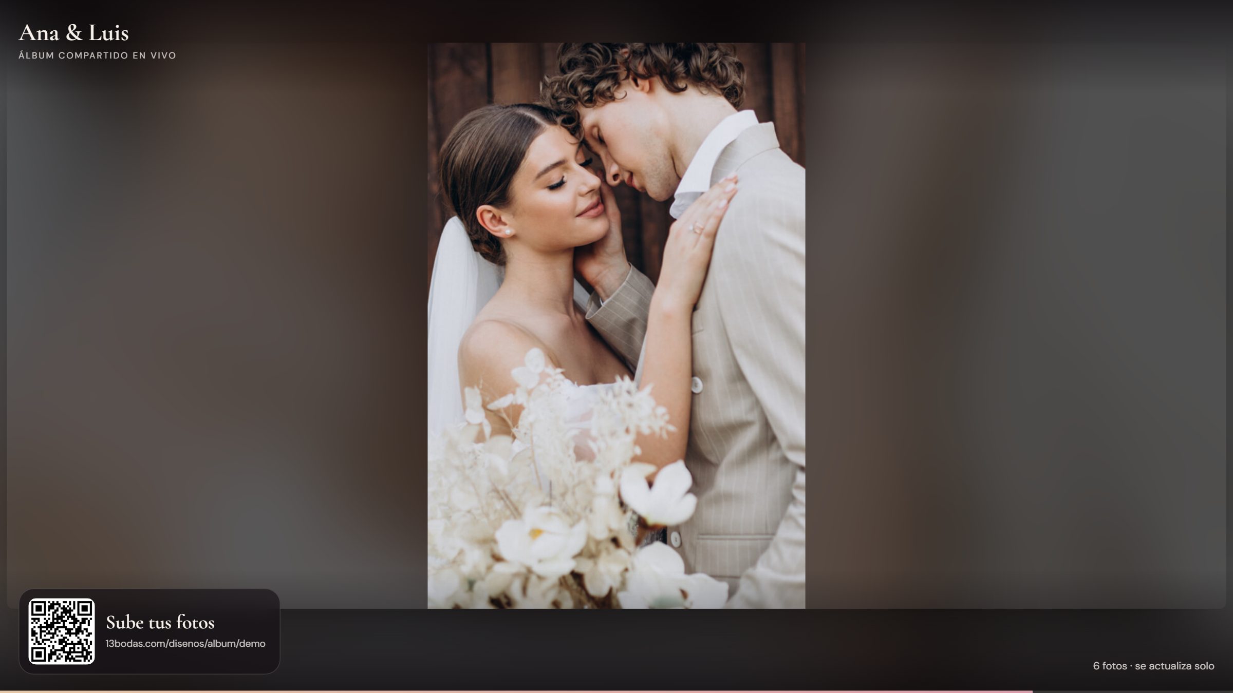 Pantalla de una fiesta mostrando una foto del &aacute;lbum compartido con el c&oacute;digo QR para subir m&aacute;s